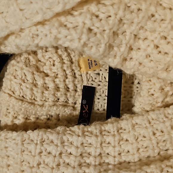 DEX cowl neck - Picture 2 of 3